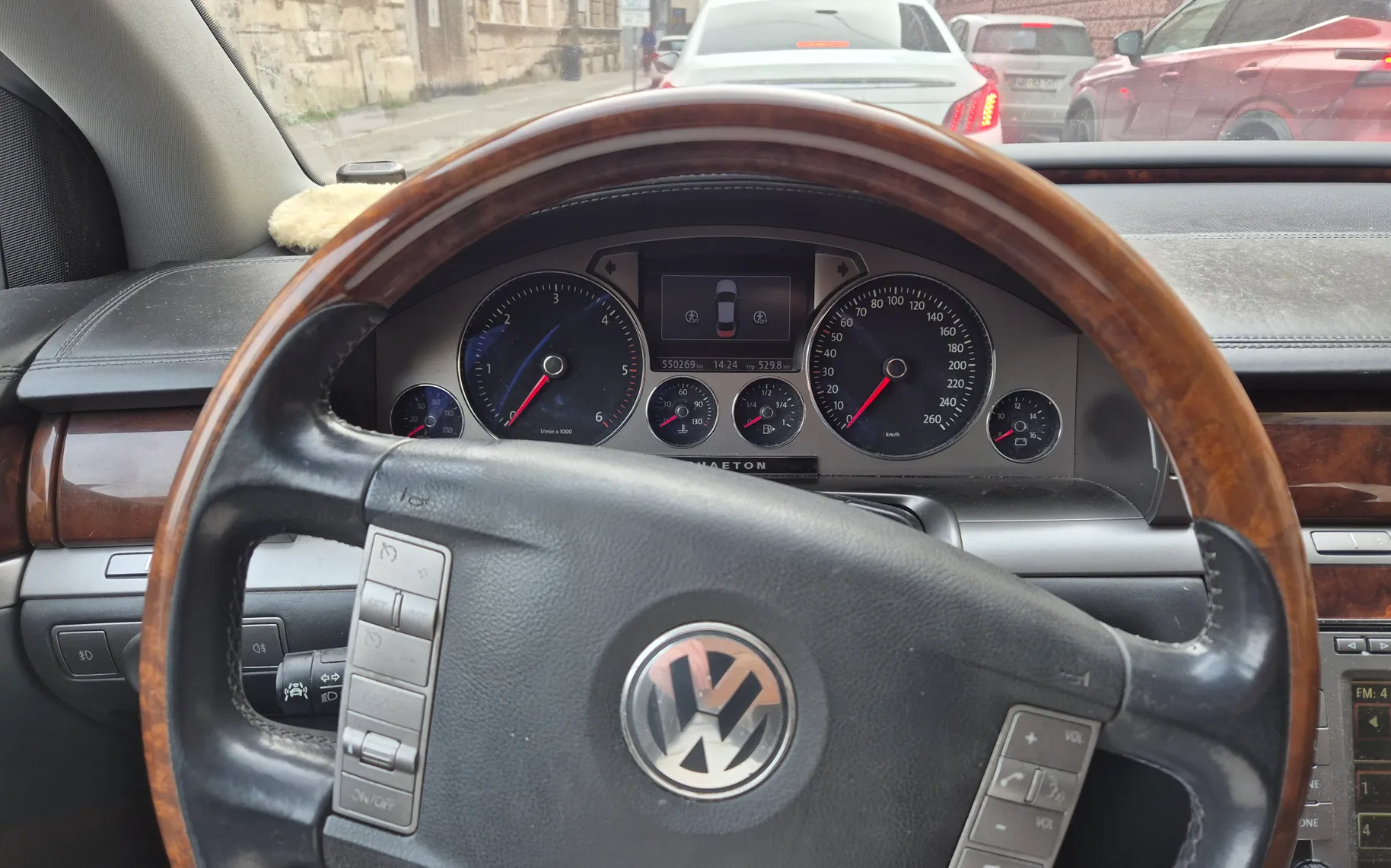 Notranja slika - VW Phaeton - DMR 3,0 V6 TDI 4MOTION Tiptronic - 7