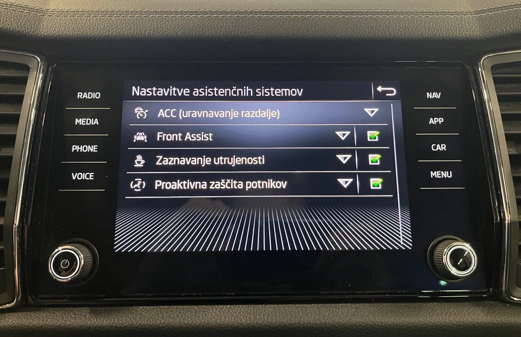 Zunanja slika - Škoda Kodiaq - 2.0 TDI Style DSG - 16
