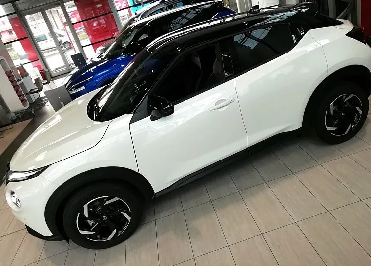 Zunanja slika - Nissan Juke - 1.0 DIG-T 114 N-CONNECTA DVOBARVNA BISERNA BARVA - 2