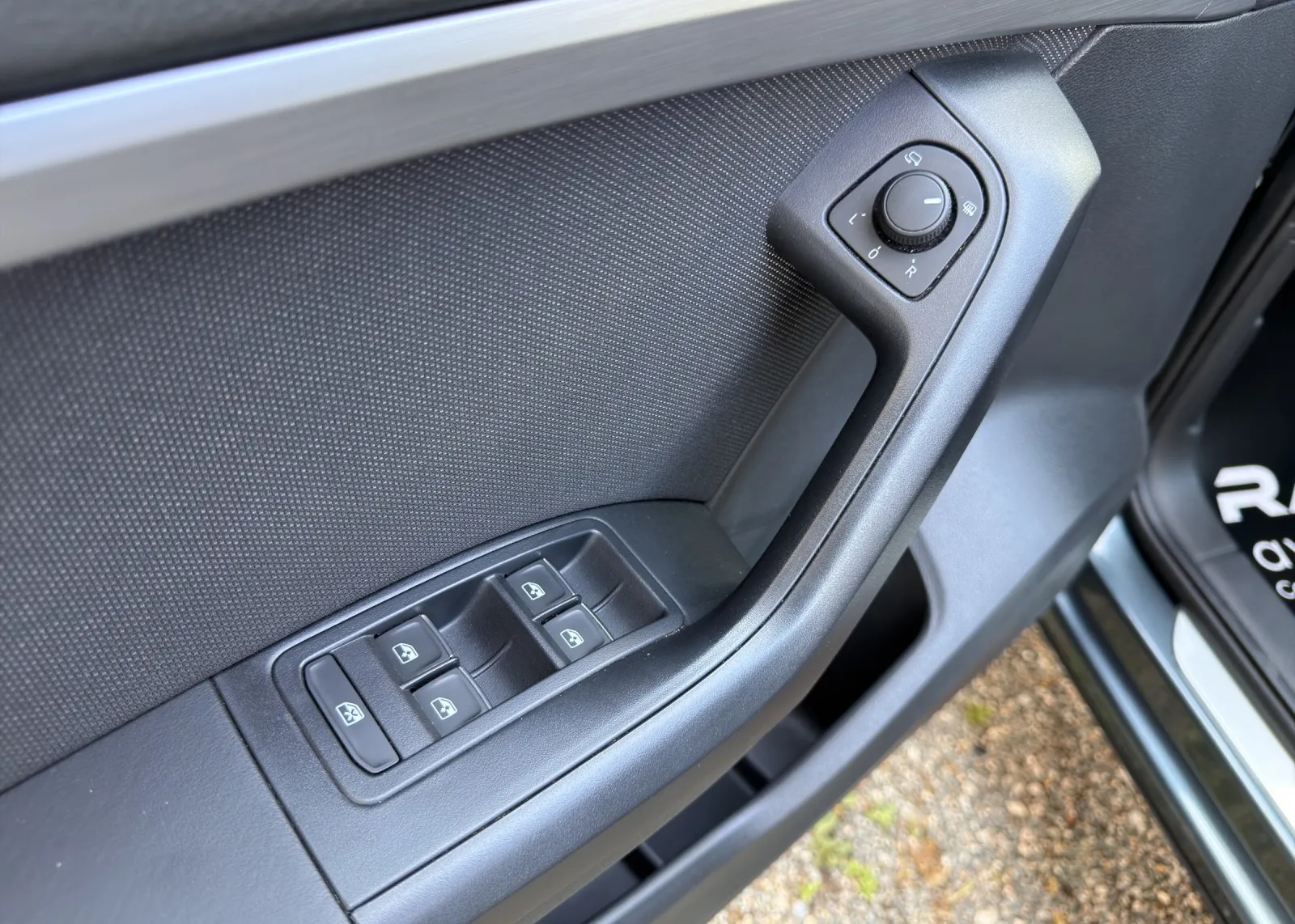 Zunanja slika - Seat Ateca - 1,5 TSI FR DSG - 17