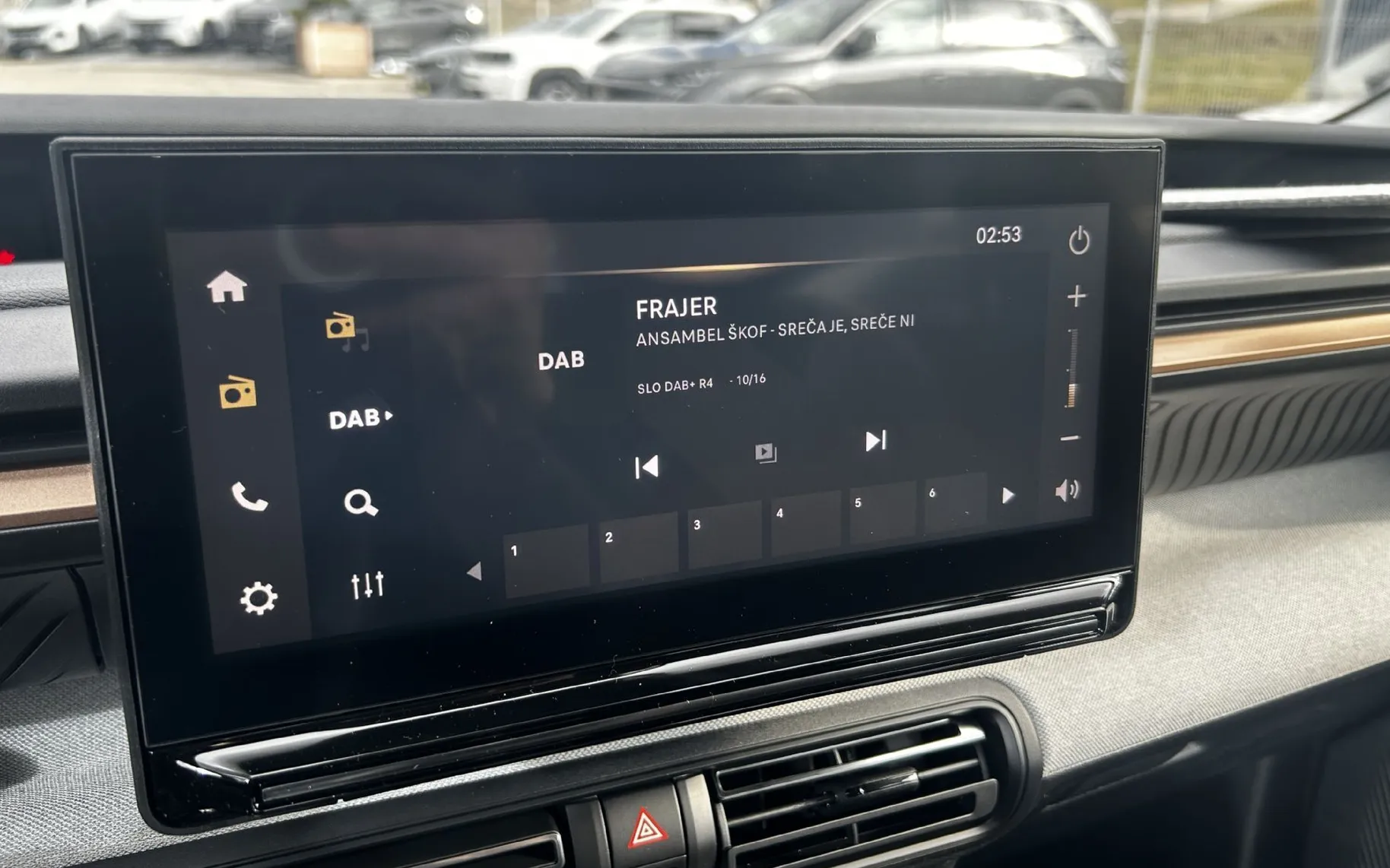 Zunanja slika - Citroën C3 Aircross - Hybrid145 ëDCS6 PLUS - 16