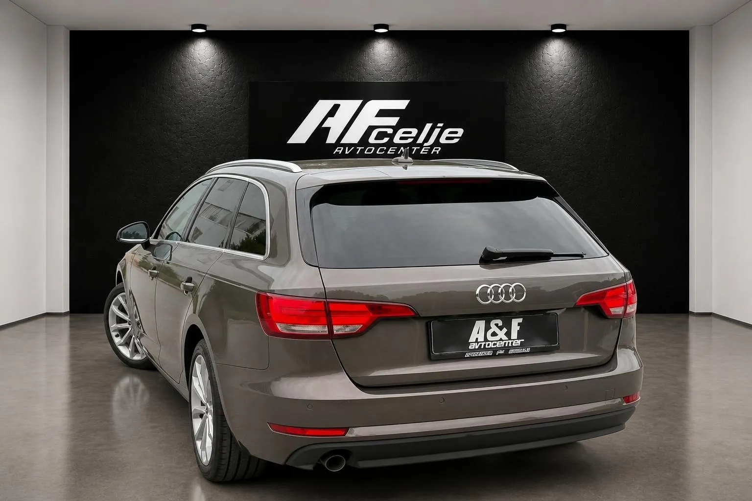 Zunanja slika - Audi A4 Avant - 2.0 TDI-AUT-XENO+LED-NAVI-LIZING ZA TUJCE-PDC - 5