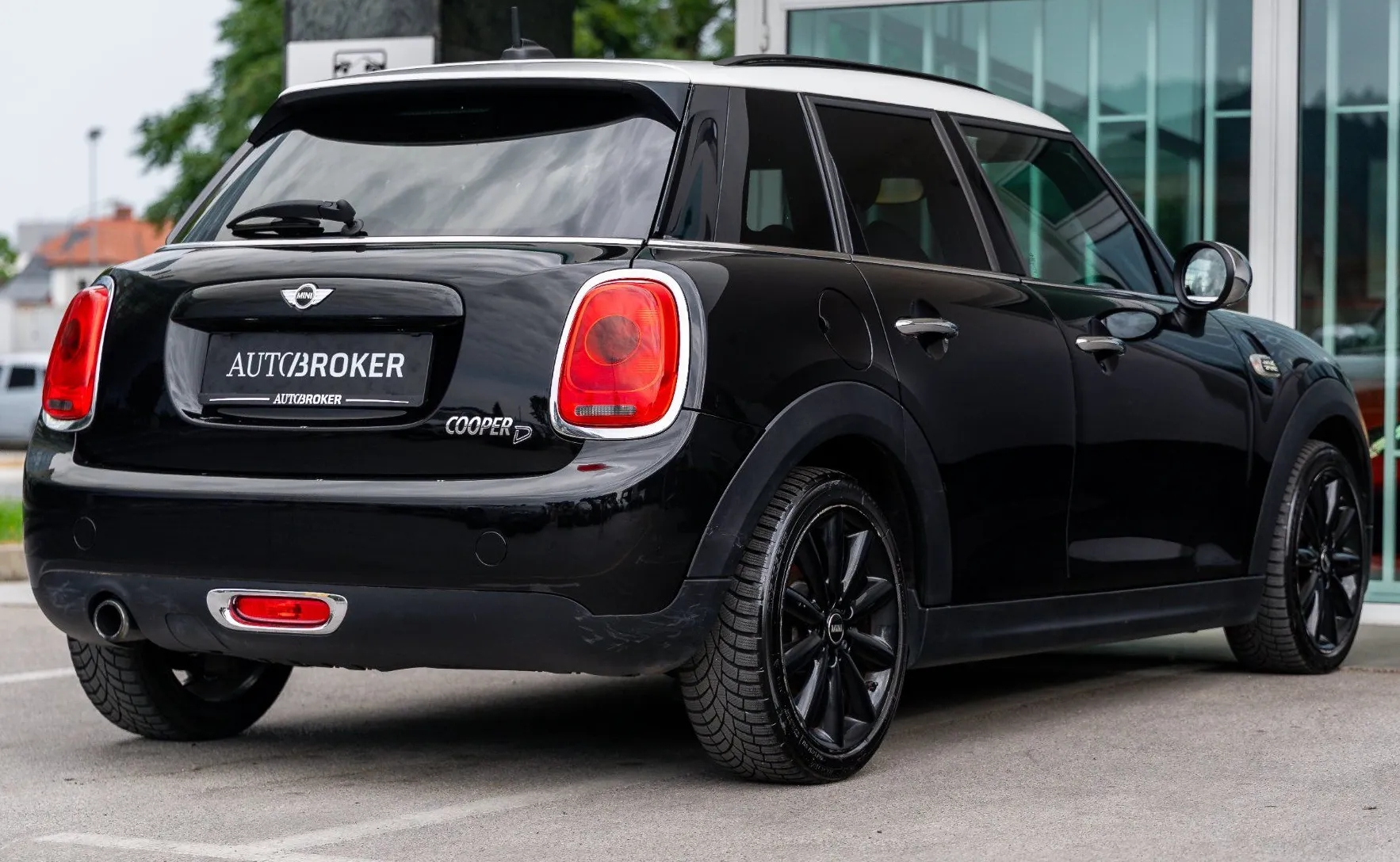 Zunanja slika - MINI Cooper - D panorama NAVI tempomat gretje sedežev - 5