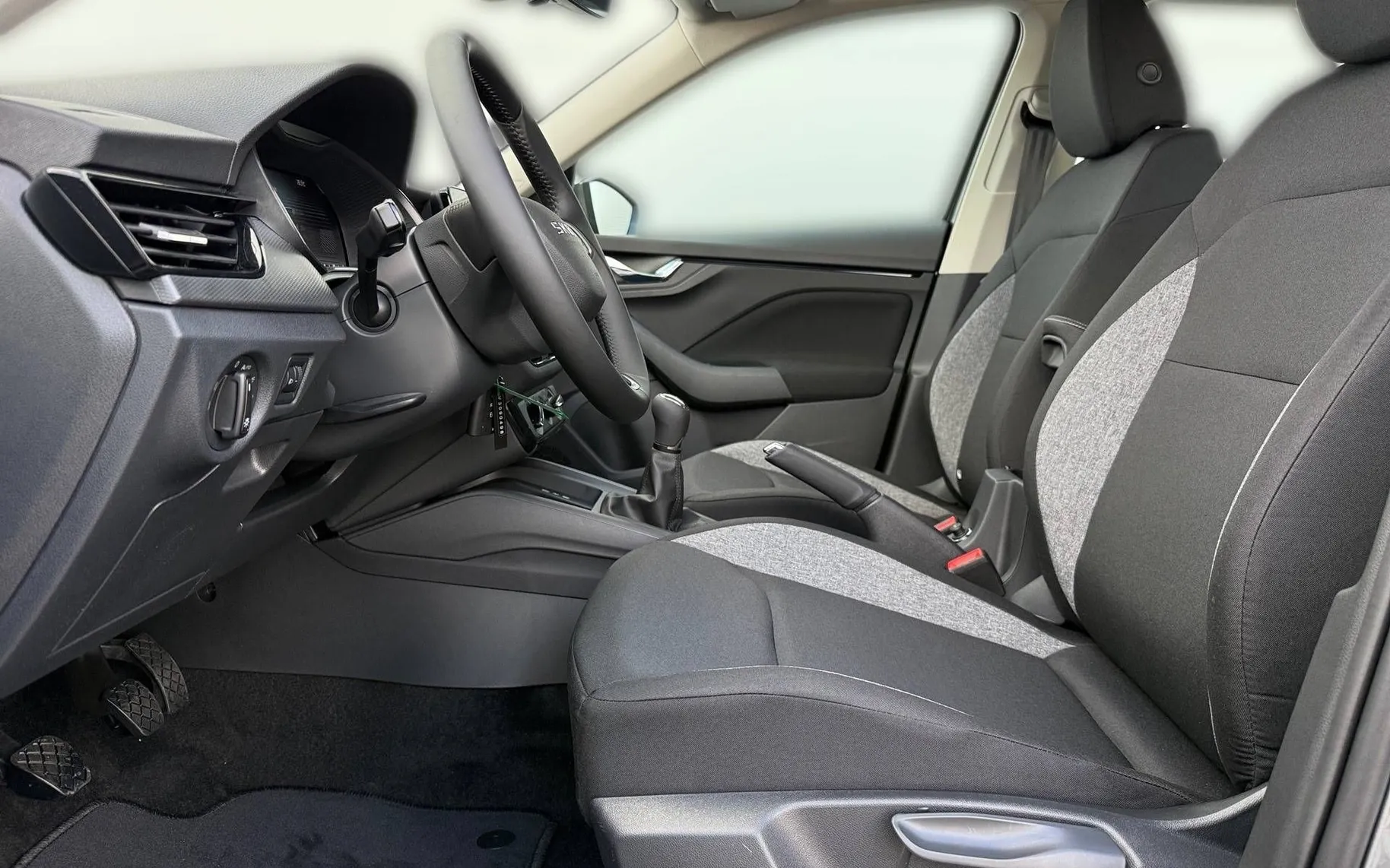 Notranja slika - Škoda Kamiq - 1.0 TSI Easy - 7
