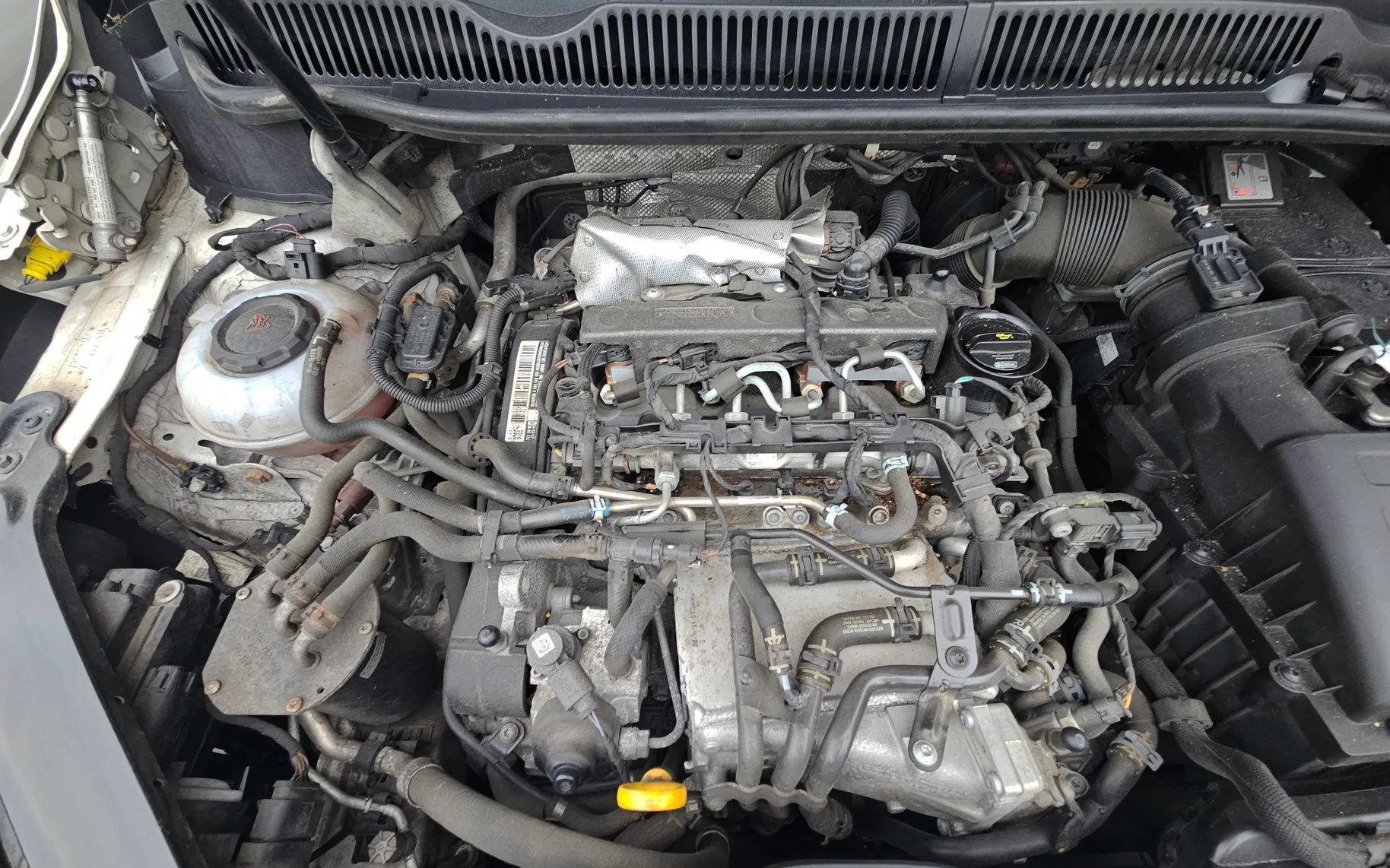Notranja slika - Volkswagen Touran - 1,6 TDI BMT Family - 16