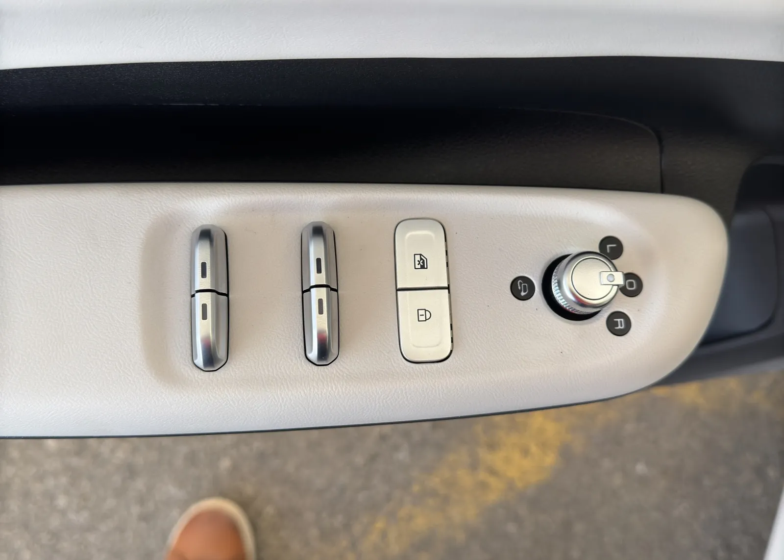 Zunanja slika - Dongfeng Box - 42.3 kWh + 360 kamera + tempomat + memory + 7200€ - 12