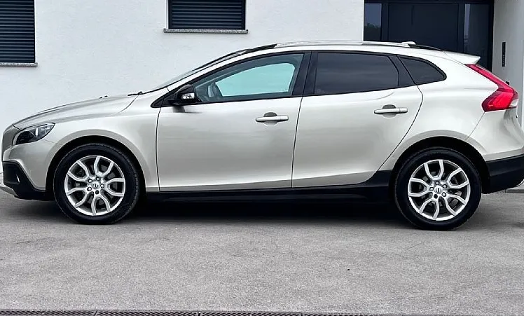 Zunanja slika - Volvo V40 Cross Country - 2.0TD+NAV+VIRTUAL+PDC+ALU - 5