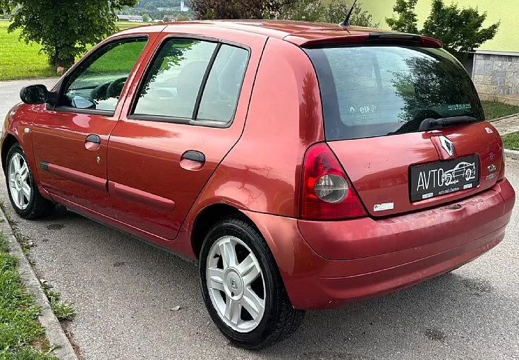 Zunanja slika - Renault Clio - 1.5 dCi Dynamique Confort - 7