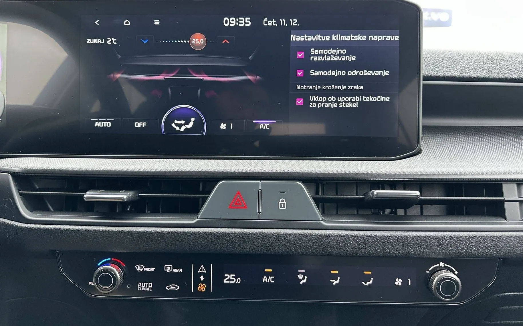 Notranja slika - KIA Stonic - 1.0 T-GDi Pulse DCT - 18