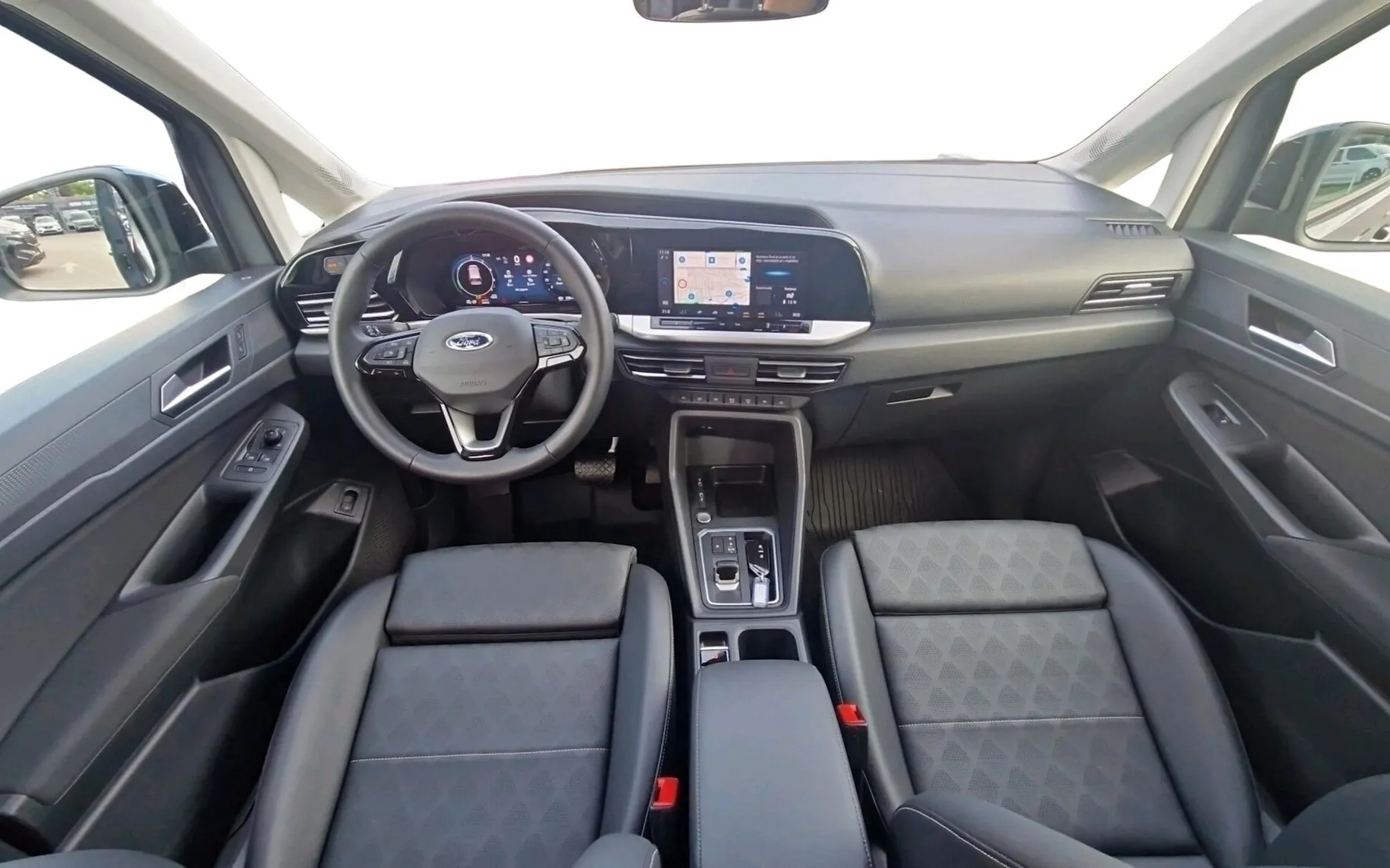Zunanja slika - Ford Tourneo Connect - 1.5 PHEV-AVT.6-150KM-7XSEDEŽ-SLO-RADAR-F1-NAVI-LE - 7