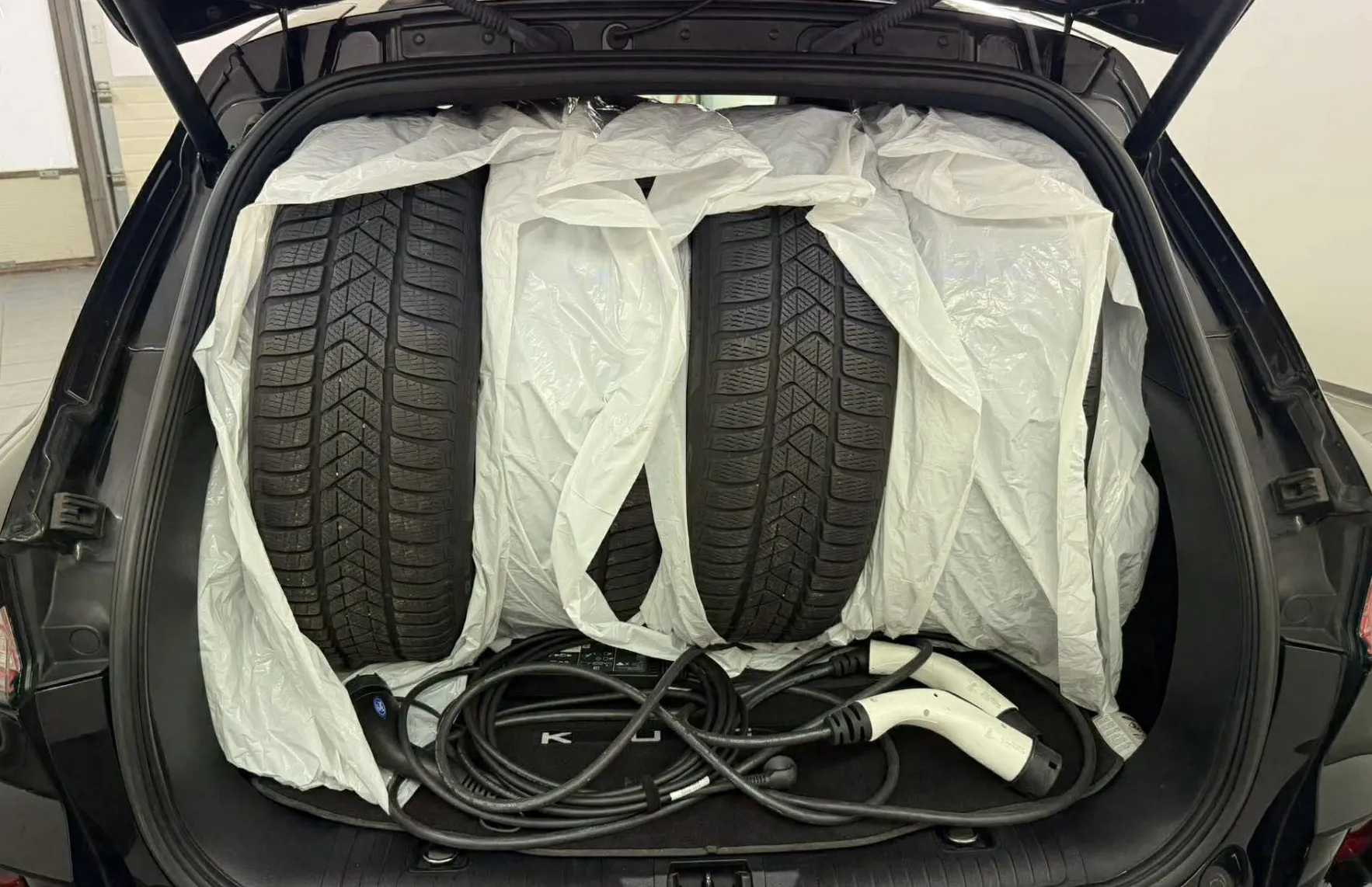 Zunanja slika - Ford Kuga - 2.5 Duratec PHEV ST-Line X.NEMŠKI+4ALU.ACC.KAMERA - 16