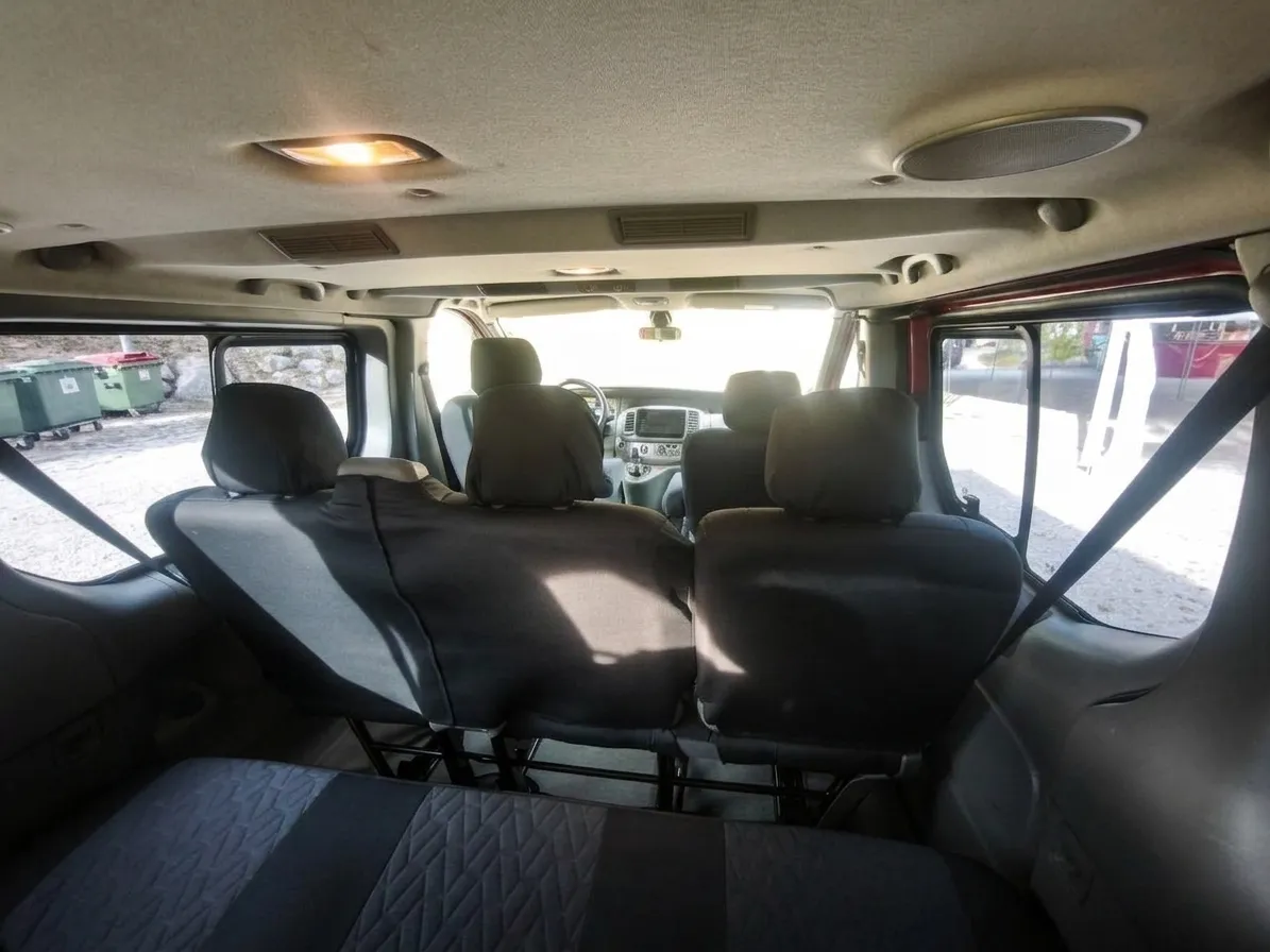 Notranja slika - Renault Trafic - Passanger - 17