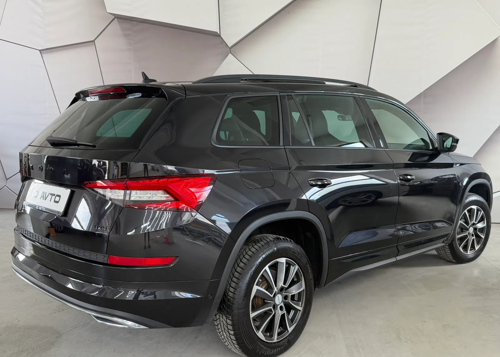 Zunanja slika - Škoda Kodiaq - 4x4 2,0 TDI L&K DSG - 4