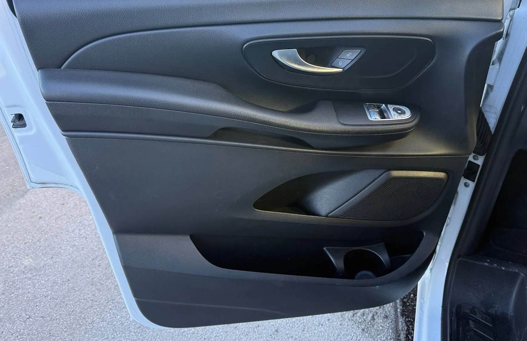 Zunanja slika - Mercedes-Benz V-Razred - V 200d SLO VOZILO NAVI PDC TEM KAMERA 1LASTNIK TOP - 12
