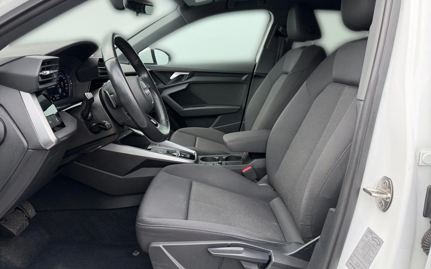 Notranja slika - Audi A3 - Sportback 30 TDI S Tronic-LED-ACC-PDC-Vzv.Kamera.. - 7