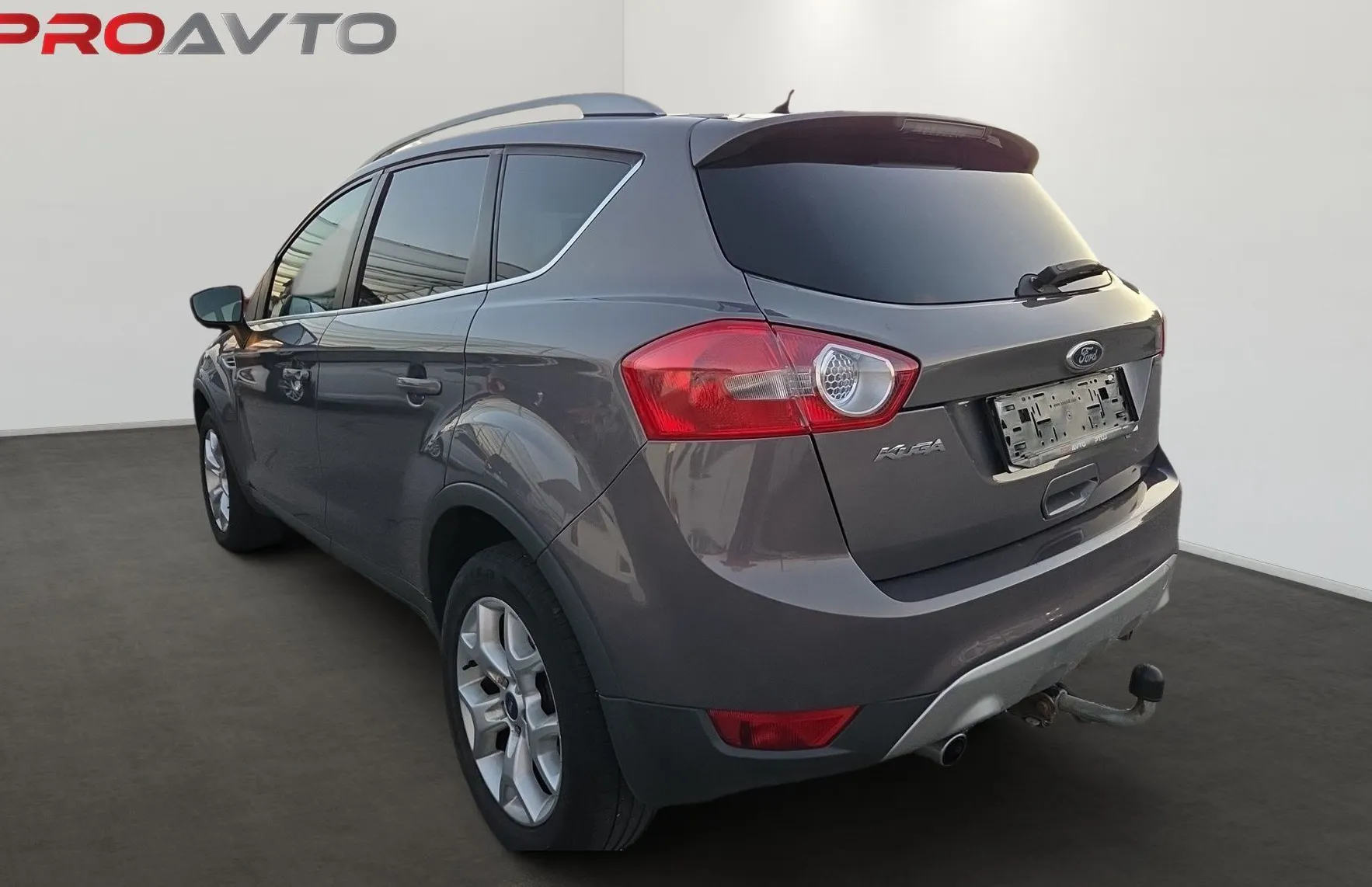 Zunanja slika - Ford Kuga - 2.0 TDCI 103kW DPF 4x2 Titanium - 4