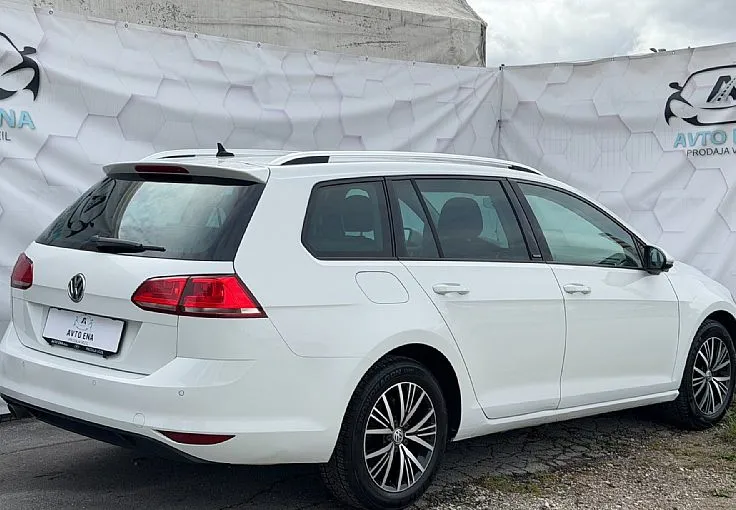 Zunanja slika - VW Golf - Variant 1.6TDI Allstar- PDC 2x - ALU16 - NAVI - GRETJE SED - 3