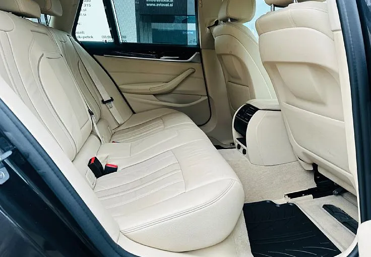 Zunanja slika - BMW Serija 5 - Touring: 520d  Luxury Line   I   Head Up   I   RADAR - 10