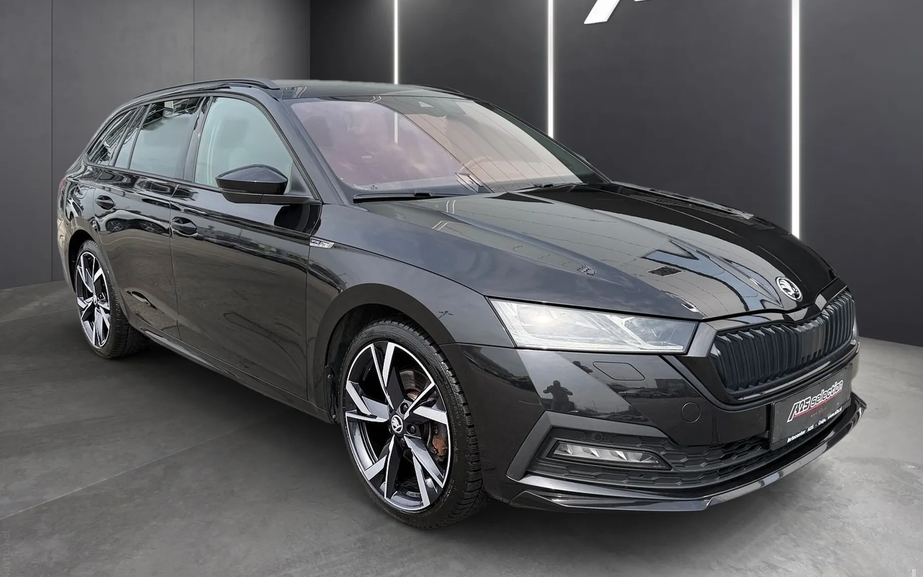 Zunanja slika - Škoda Octavia - Combi 4x4 2.0 TDI Sportline DSG-19 COL-Matrix LED. - 2