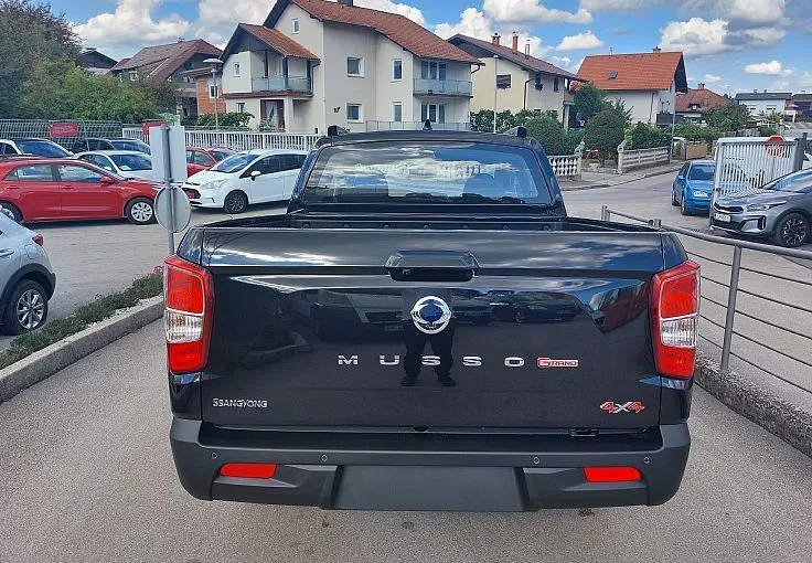 Zunanja slika - KG Mobility Musso - 2.2 XDi ULTIMATE 4x4 A T VEČ BARV - 6