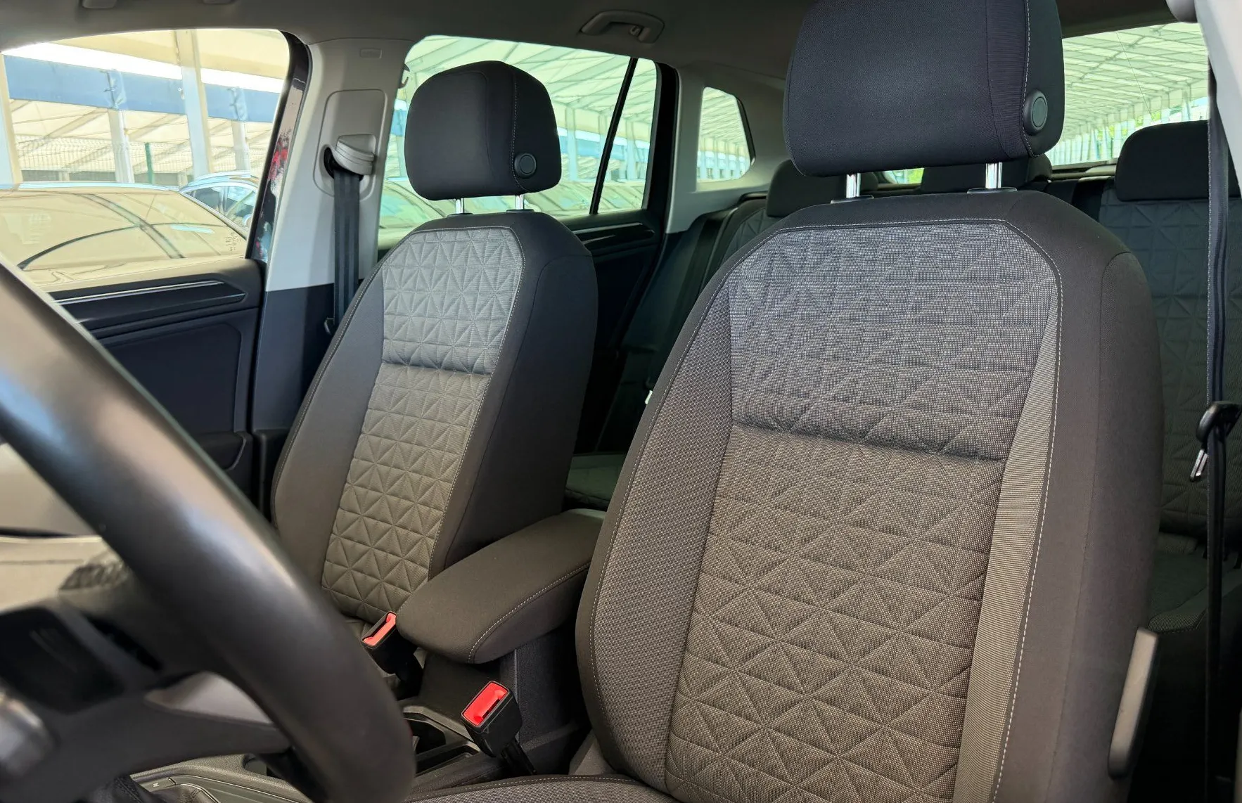 Zunanja slika - Volkswagen Tiguan - Life 2.0 TDI DSG - MRTVI KOT - KAMERA - ACC - 9