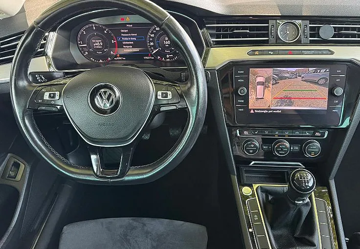 Zunanja slika - Volkswagen Passat - Variant 2.0 TDI 150ks °CARAT° °1.LASTNIK° °FULL-LED° - 10