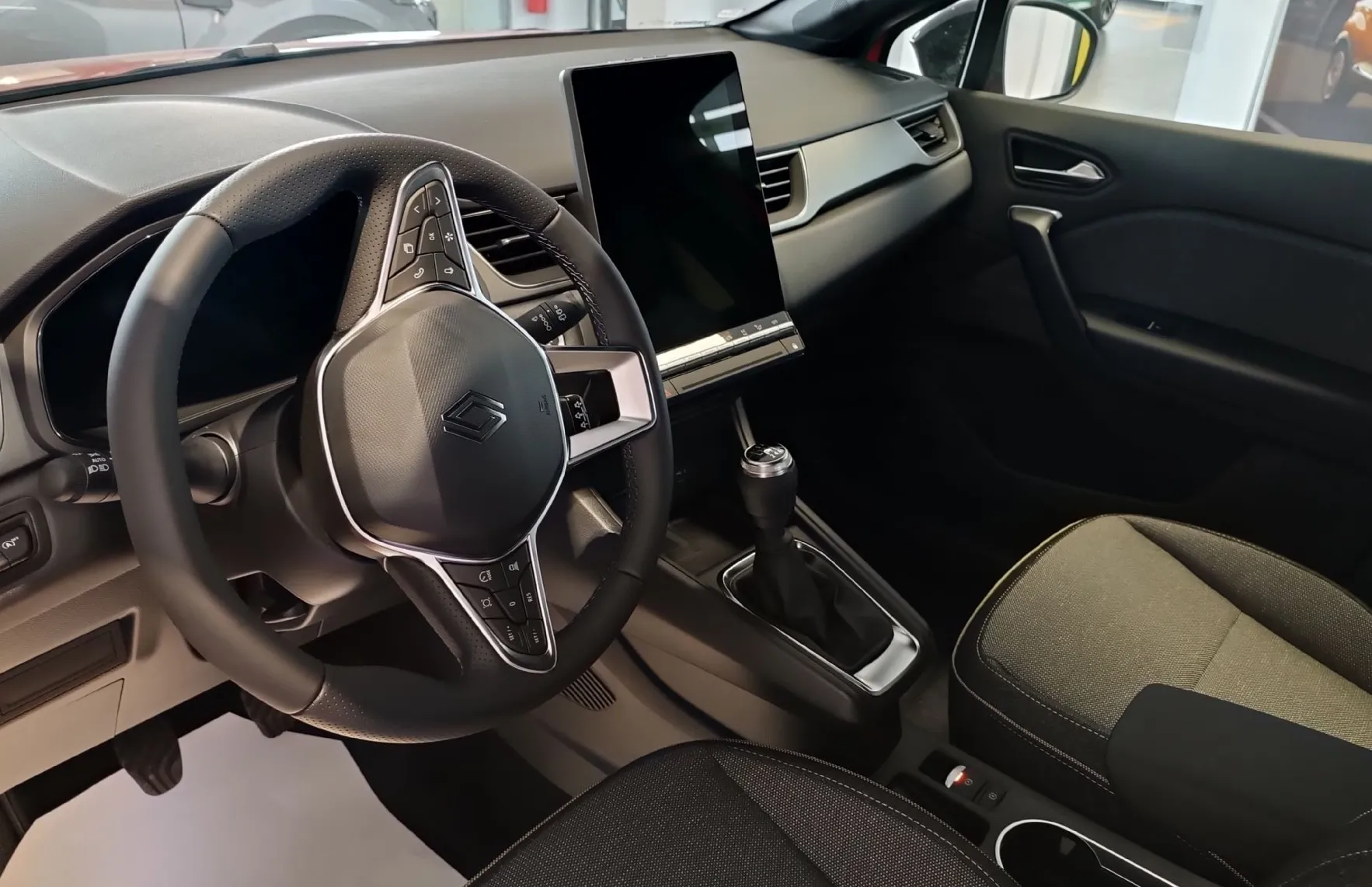 Zunanja slika - Renault Captur - TCe 115 techno + 4 LETA GRATIS SERVIS - 6