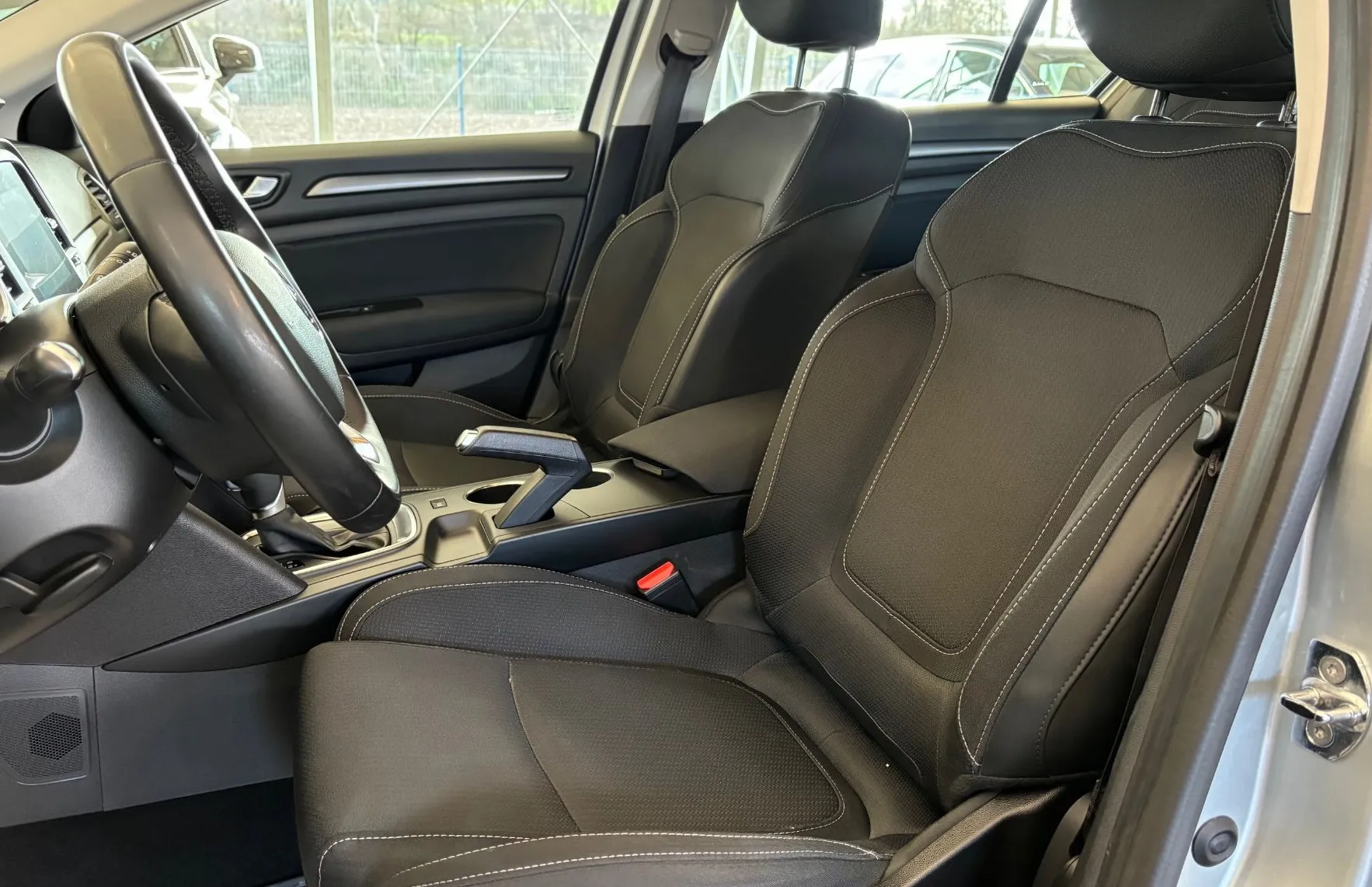Zunanja slika - Renault Mégane - Megane INTENS Blue dCi 115 EDC - 9