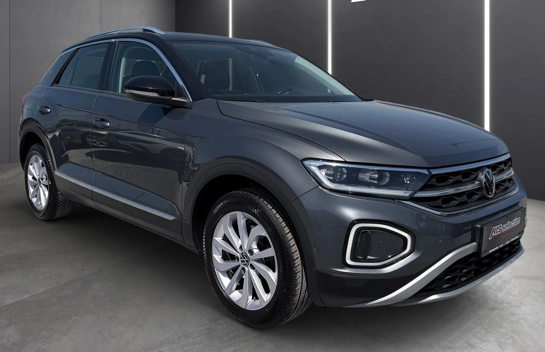 Zunanja slika - VW T-Roc - 4motion 2.0 TDI BMT Style DSG-Mrtvi kot-PDC-Kamera - 2