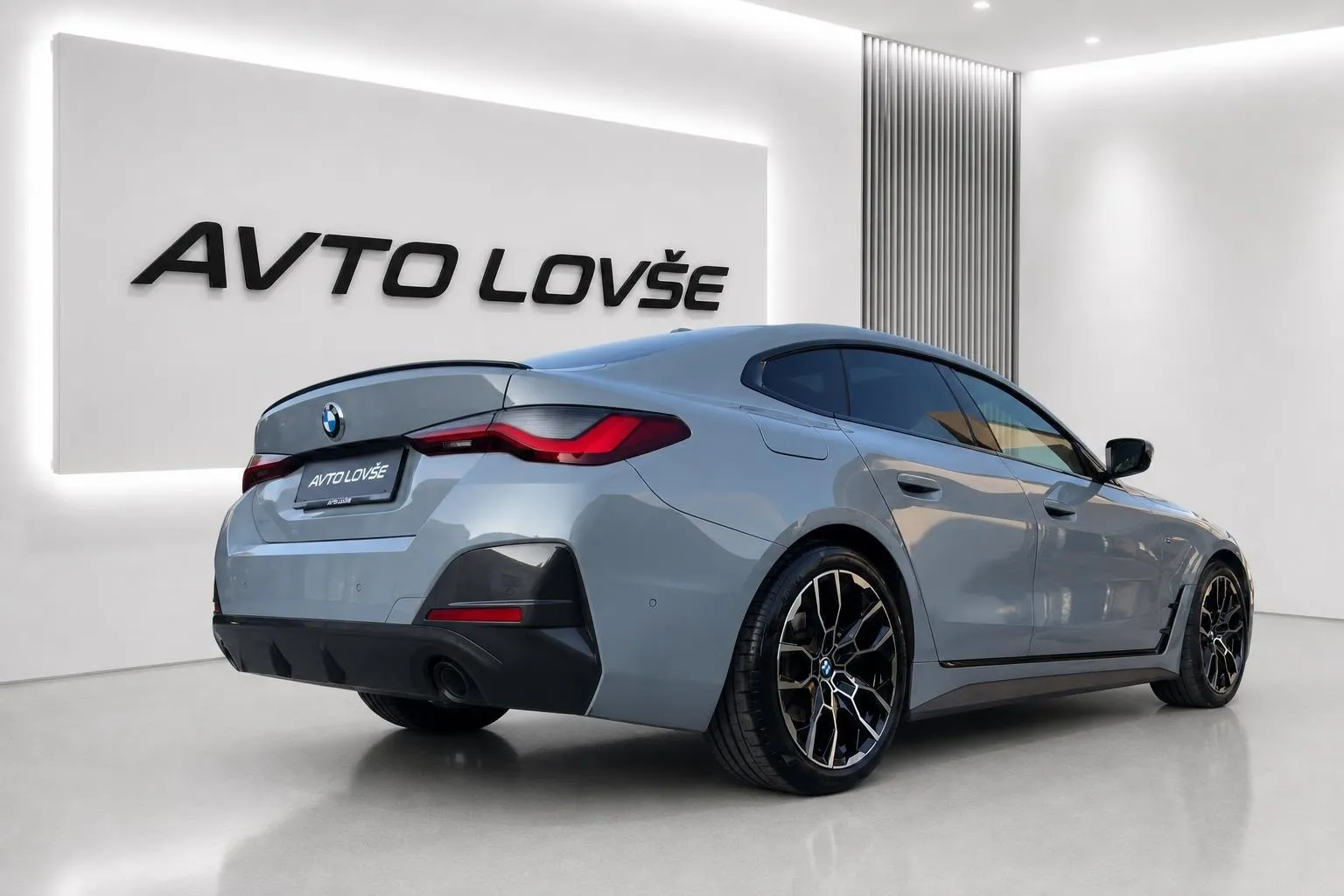 Notranja slika - BMW serija 4 Gran Coupe: - 420 d-x Drive-M sport Pro ACC-Keyless-19 col - 8