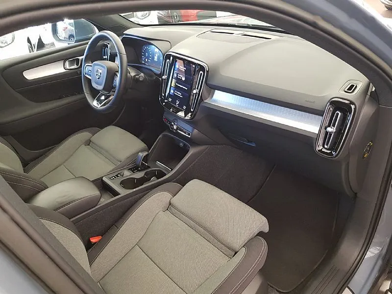 Zunanja slika - Volvo XC40 - T4 Recharge Twin Engine Inscription KAMERA PRIKLOP - 11