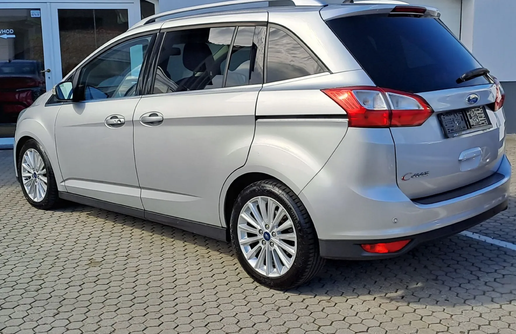 Zunanja slika - Ford Grand C-Max - 1.5 TDCi Style - 3