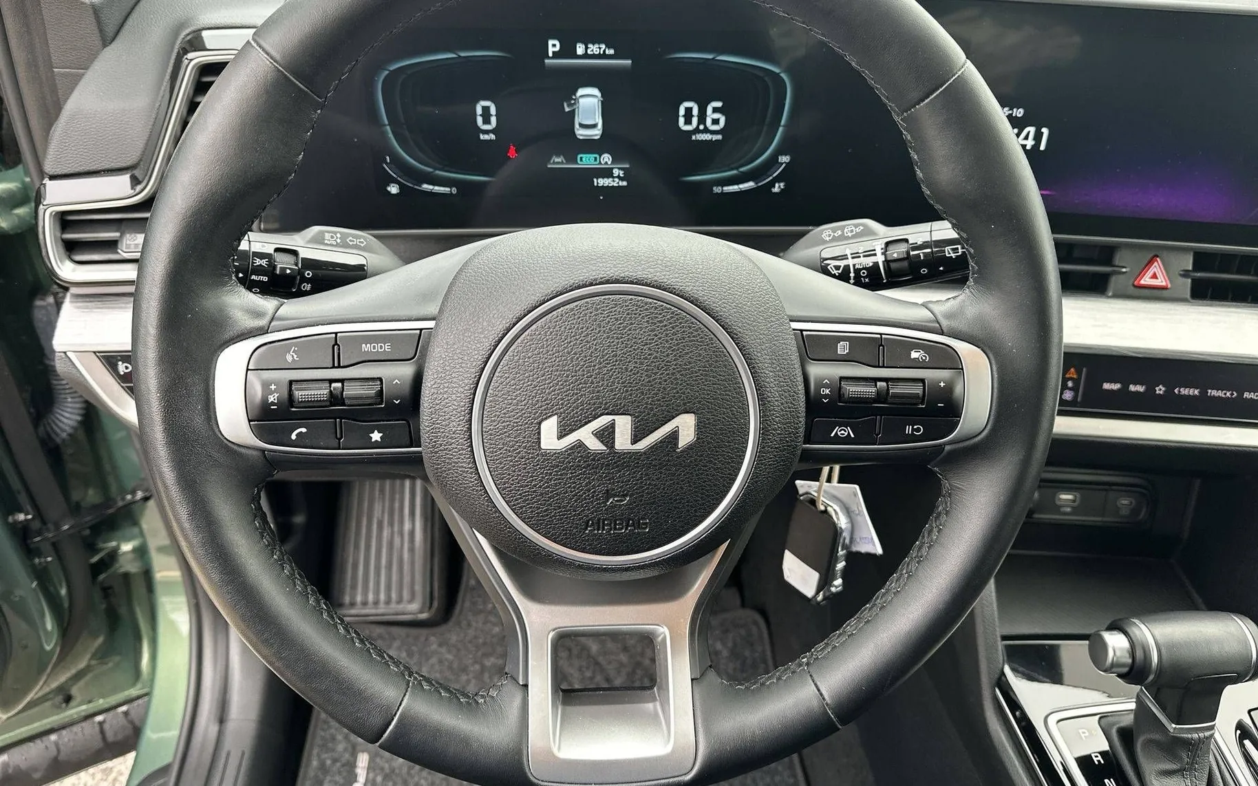 Notranja slika - KIA Sportage - 1.6 T-GDi LX Fresh.ISG 7 DCT - 13