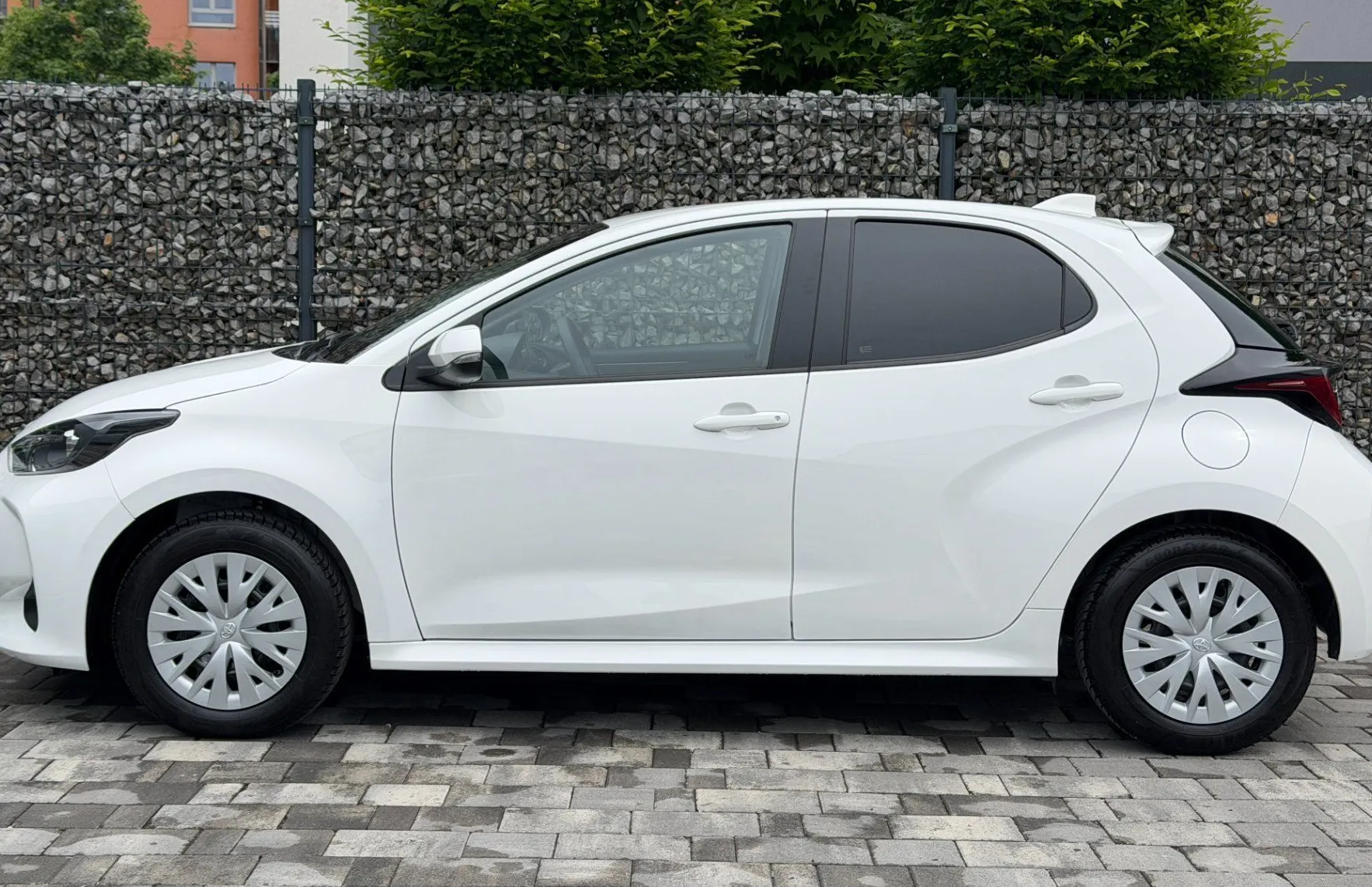 Zunanja slika - Toyota Yaris - 1.5 VVT-i|KAMERA|LANE|6.370KM... - 8