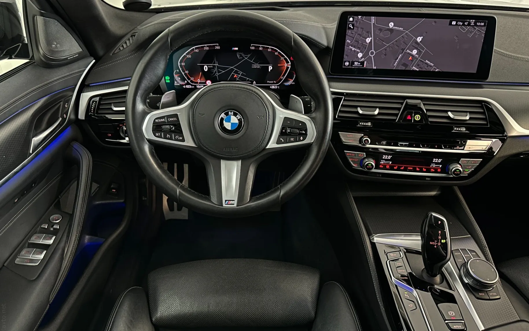 Notranja slika - BMW serija 5 Touring: - 540d |xD|M|Laser|Pano|360K|HUD|Hlaj|Harman|Memory. - 9