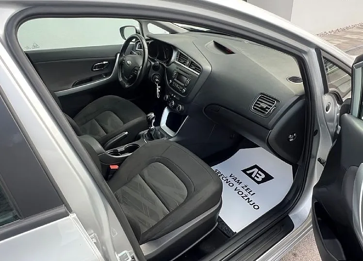 Zunanja slika - KIA Ceed - SW 1.4 CVVT+SLO+LED+PDC... - 15