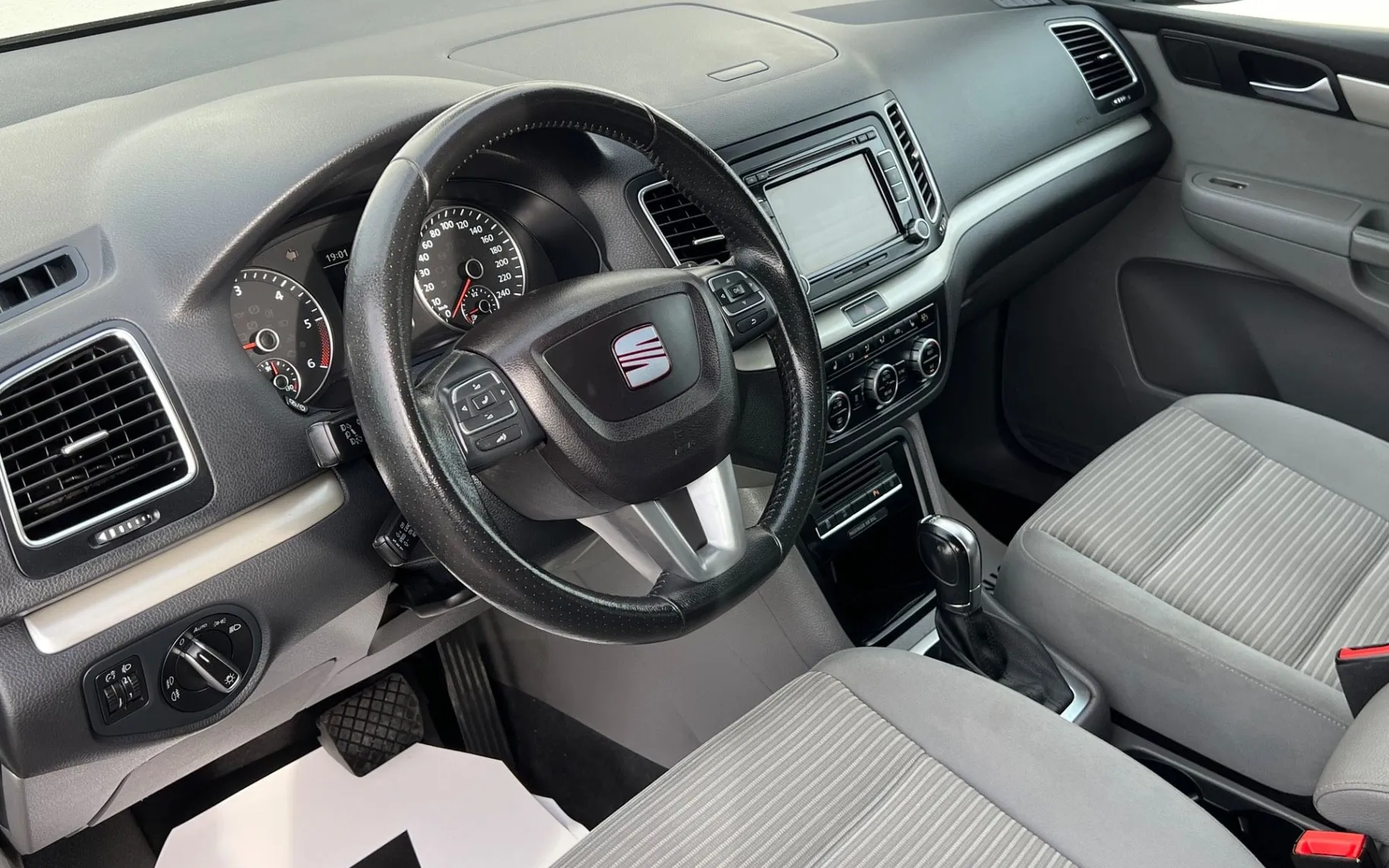 Notranja slika - Seat Alhambra - 2.0 TDI+7.SED+F1+DSG+TEMP... - 10