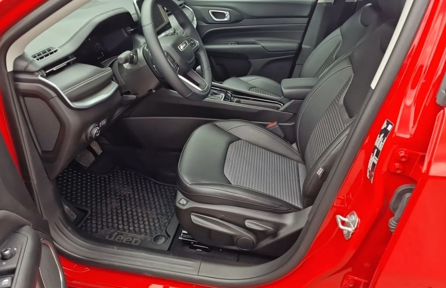Zunanja slika - Jeep Compass - 1.5 T4 e-Hybrid Altitude DCT - 7