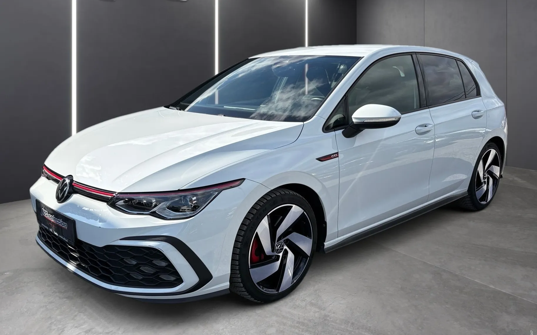 Zunanja slika - Volkswagen Golf - 2.0 TSI DSG GTI - 1