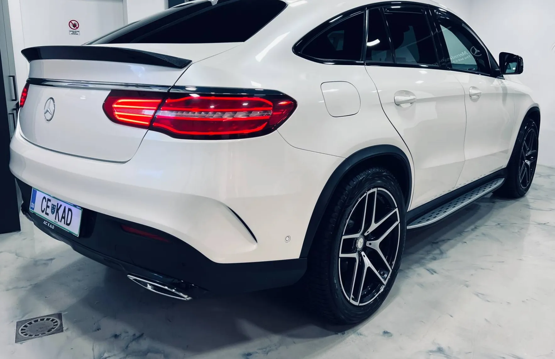 Zunanja slika - Mercedes-Benz GLE-Razred - GLE coupe GLE 350 d 4MATIC -360 KAMERA-WEBASTO-PANO - 3