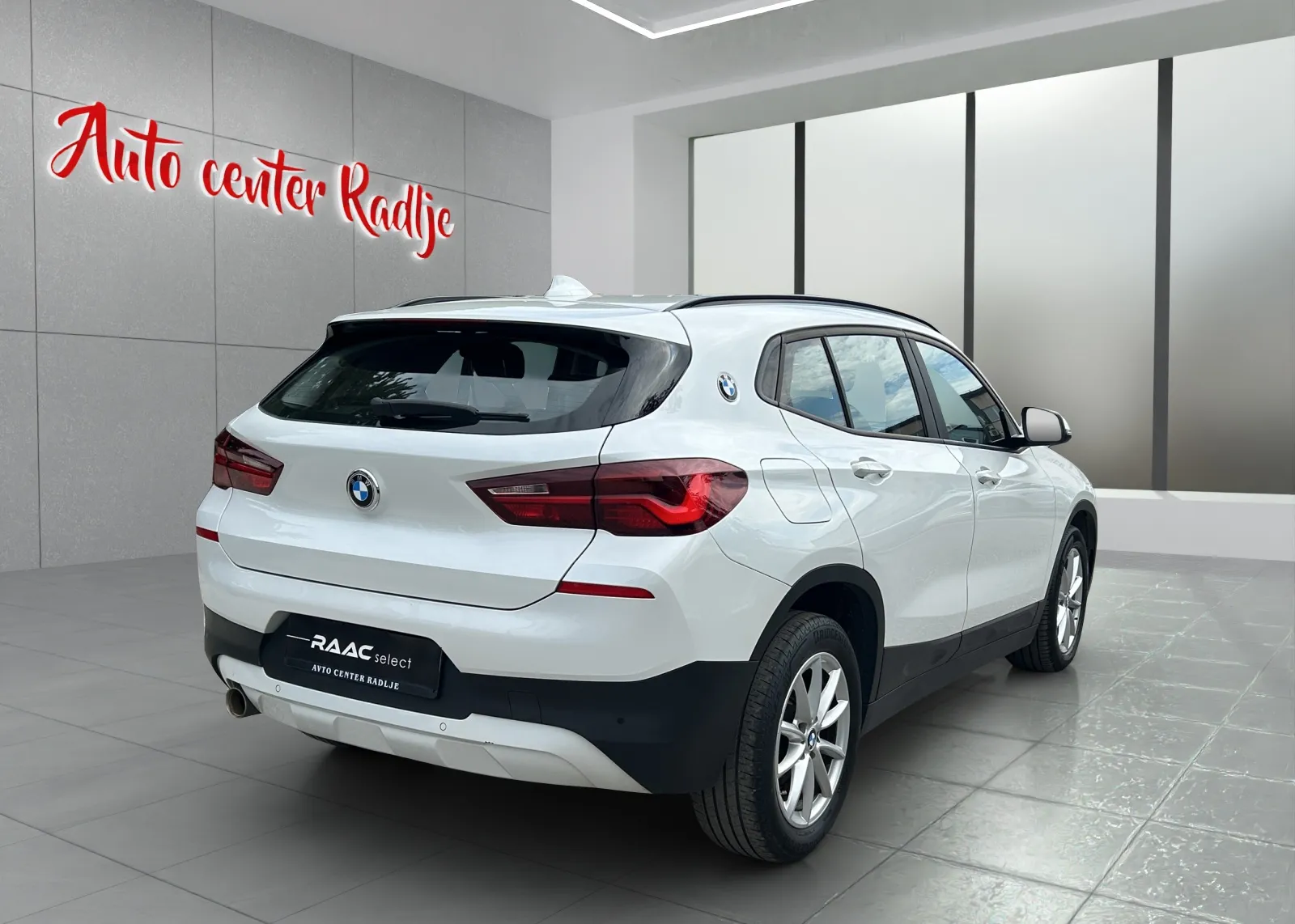 Zunanja slika - BMW X2 - 18I SDRIVE - 4