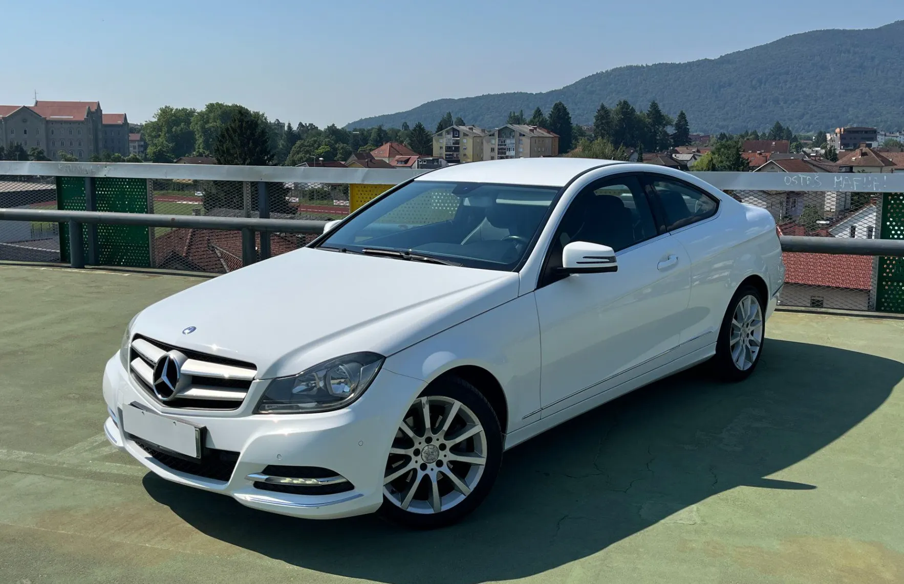 Zunanja slika - Mercedes-Benz C-Razred - C Coupe 220 CDI BlueEFFICIENCY 2X PDC. TEMPO. - 1