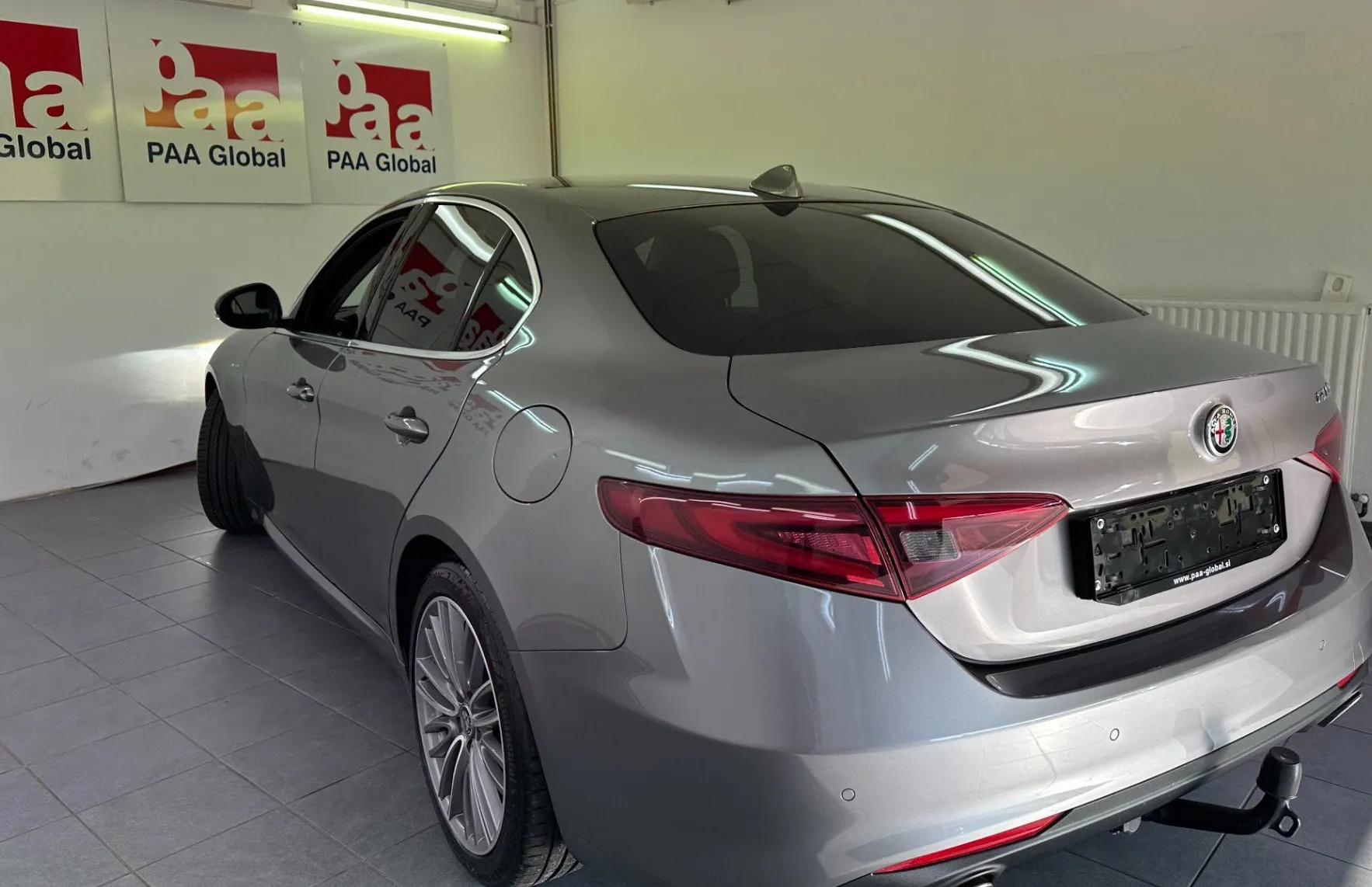 Zunanja slika - Alfa Romeo Giulia - 2.2 Multijet 190 Avt.NEMŠKA.KAMERA.USNJE.140 KW - 5