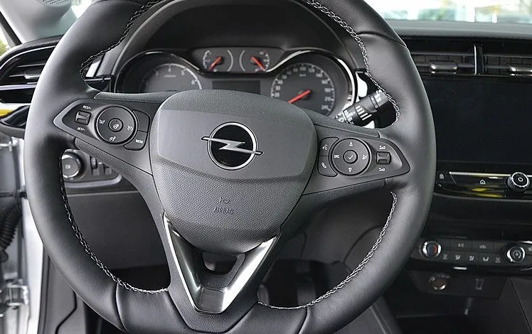Zunanja slika - Opel Corsa - 1.2 TURBO 74KW EDITION akcijska cena - 10