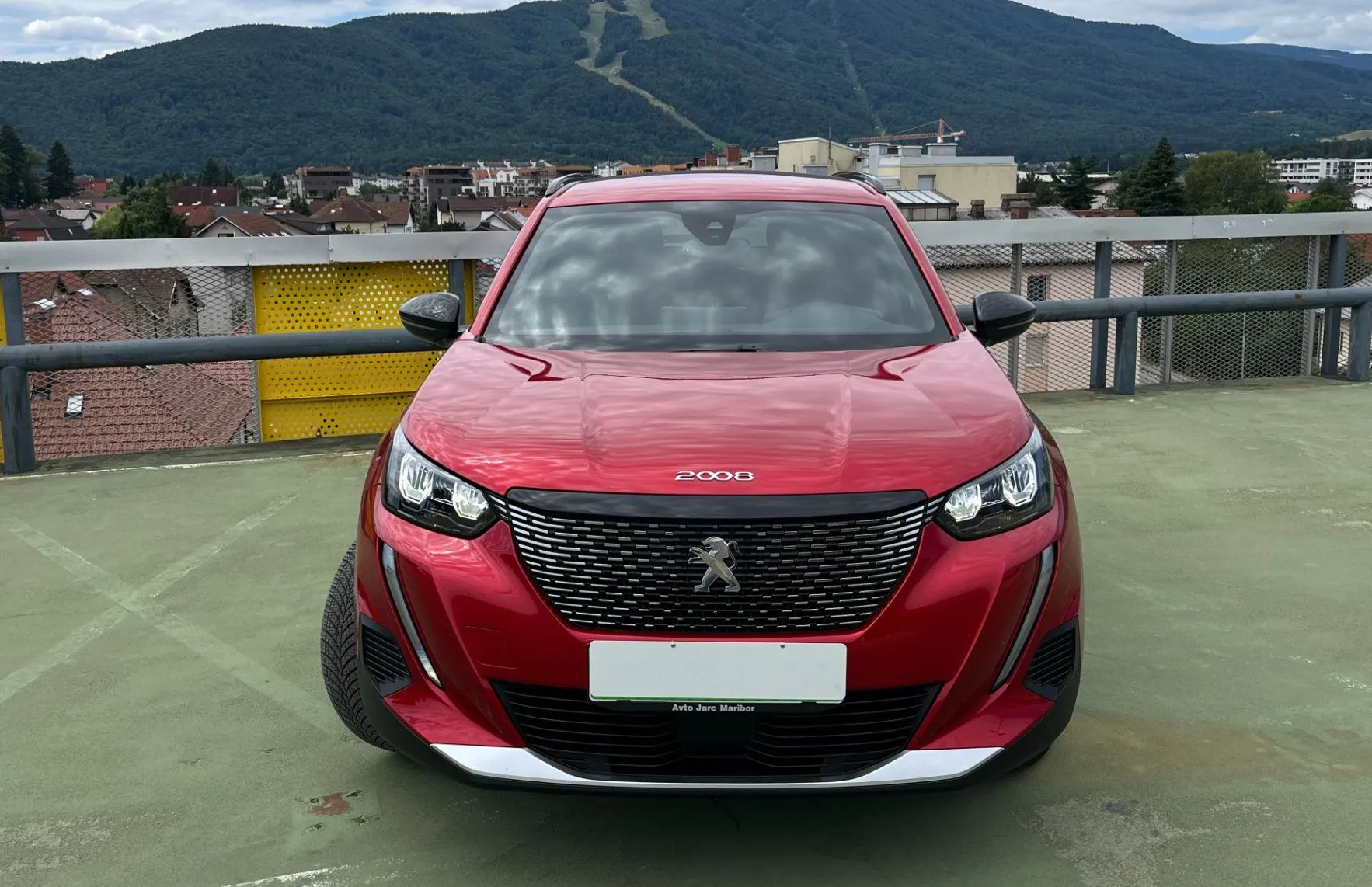 Zunanja slika - Peugeot 2008 - reTech 100 Allure Pack LED. 180° POGLED. NAVI. SLO - 2