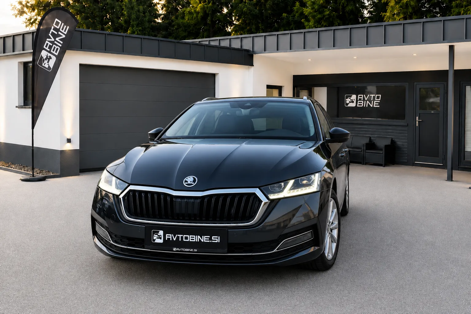 Zunanja slika - Škoda Octavia - Combi 2.0 TDI•DSG•MATRIX•LED•VIRTUAL•NAV•JAMSTVO - 2