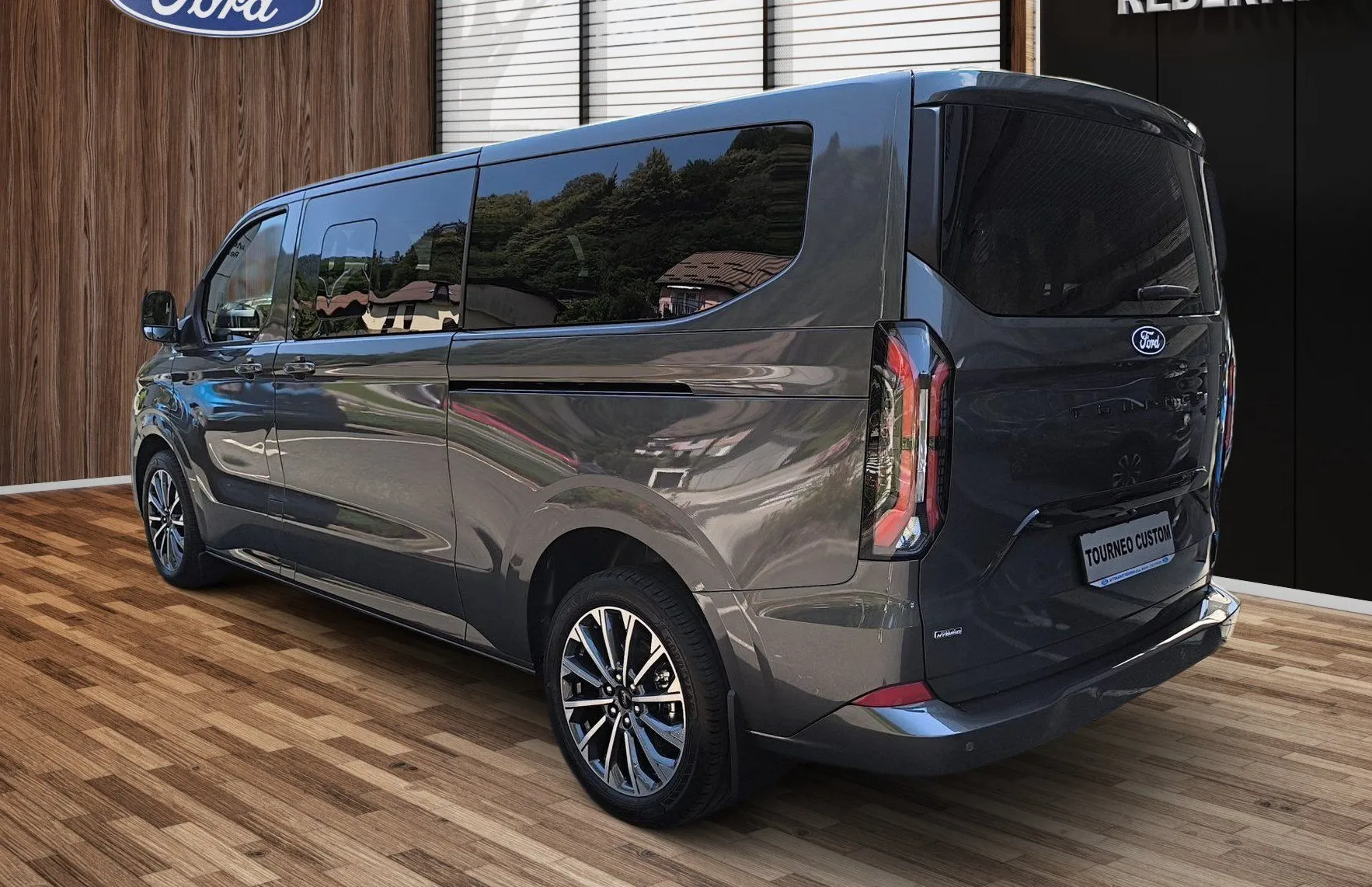 Zunanja slika - Ford Tourneo - Custom TITANIUM X 2.5 232PS PHEV CVT L2 FWD-ZALOGA - 5