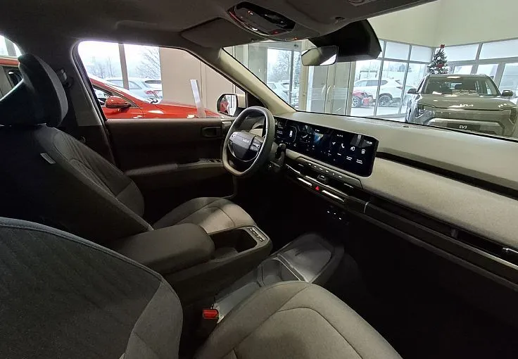 Zunanja slika - KIA EV3 - 58.3 kWh 150 kW  204 KM  Star. AKCIJSKA CENA - 9