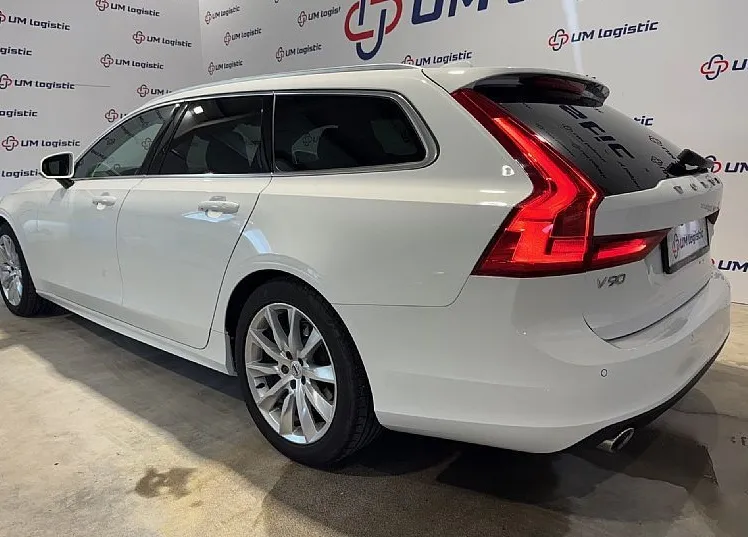 Zunanja slika - Volvo V90 - D4 A Momentum - LED - NAVI - KAMERA - KLJUKA - 3