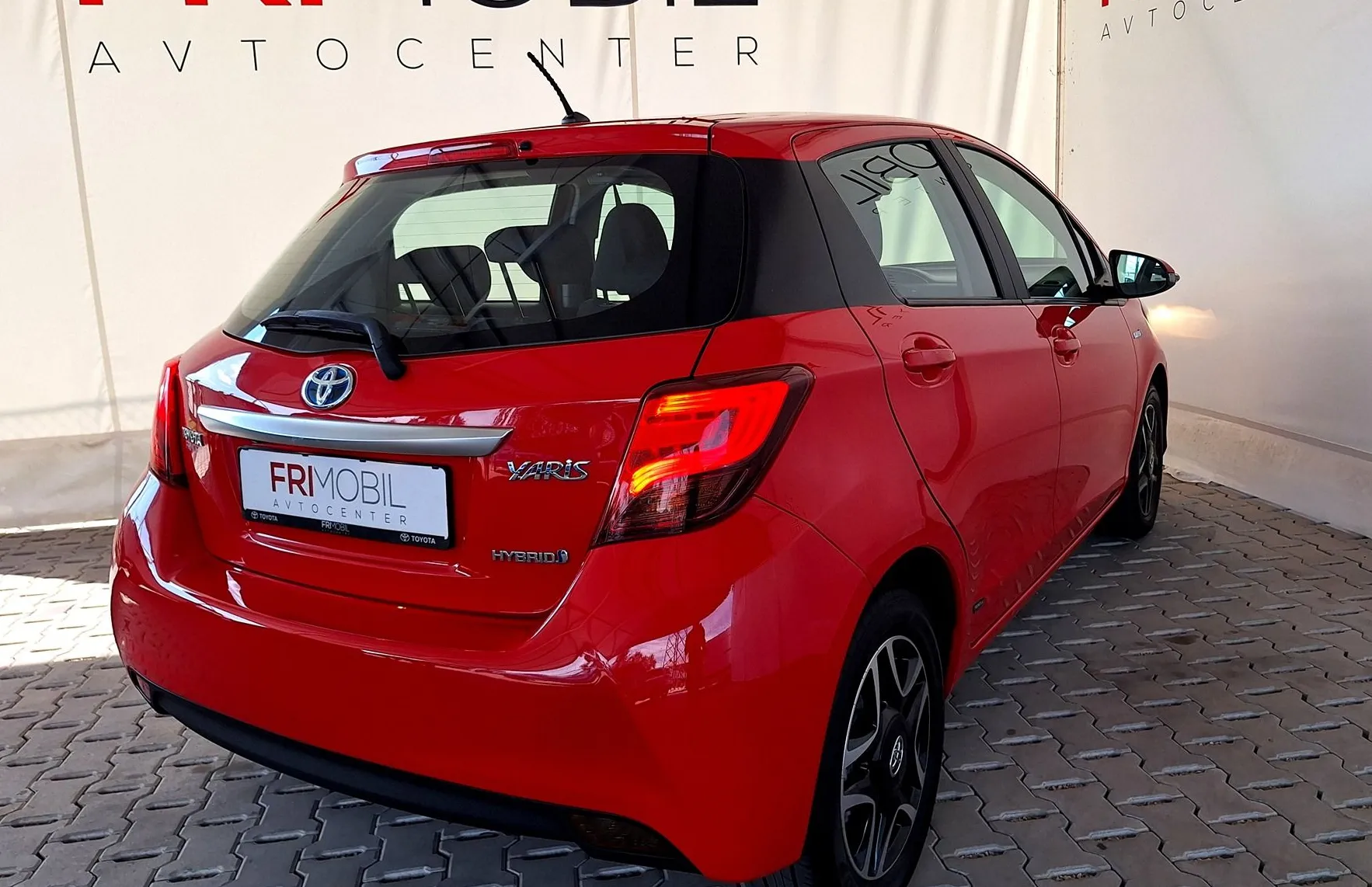 Zunanja slika - Toyota Yaris - 5V 1.5 VVT-i hibrid Trend - 3